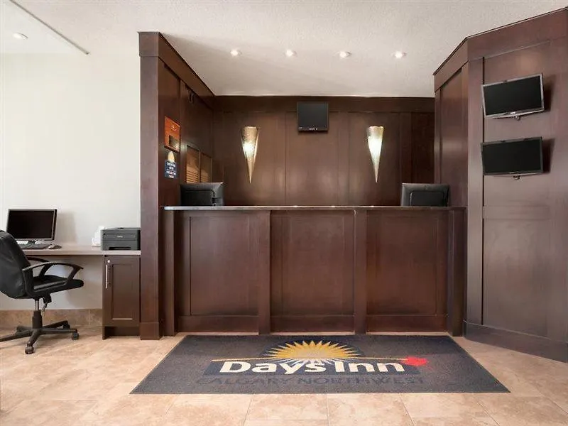 Days Inn By Wyndham Calgary Northwest 3*,