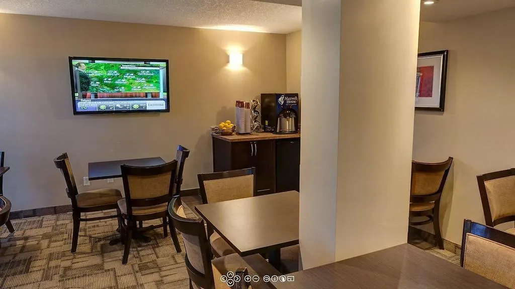 Days Inn By Wyndham Calgary Northwest