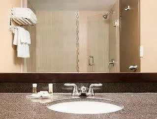 Days Inn By Wyndham Calgary Northwest Otel